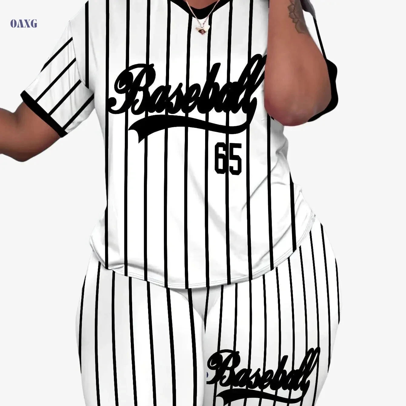 Women's V-Neck Striped Top & Shorts Set - Sporty Baseball Style   OAXG 