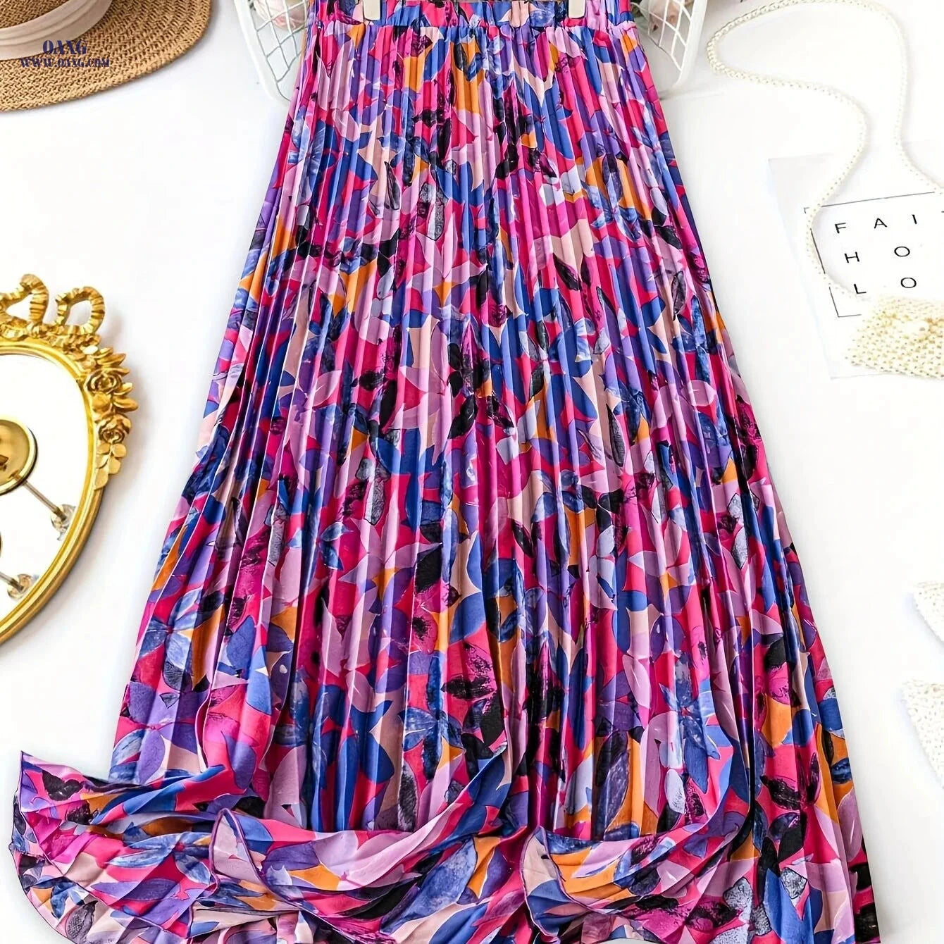 Women's Vibrant Pleated Skirt - High-Waisted, Lightweight Polyester   OAXG 