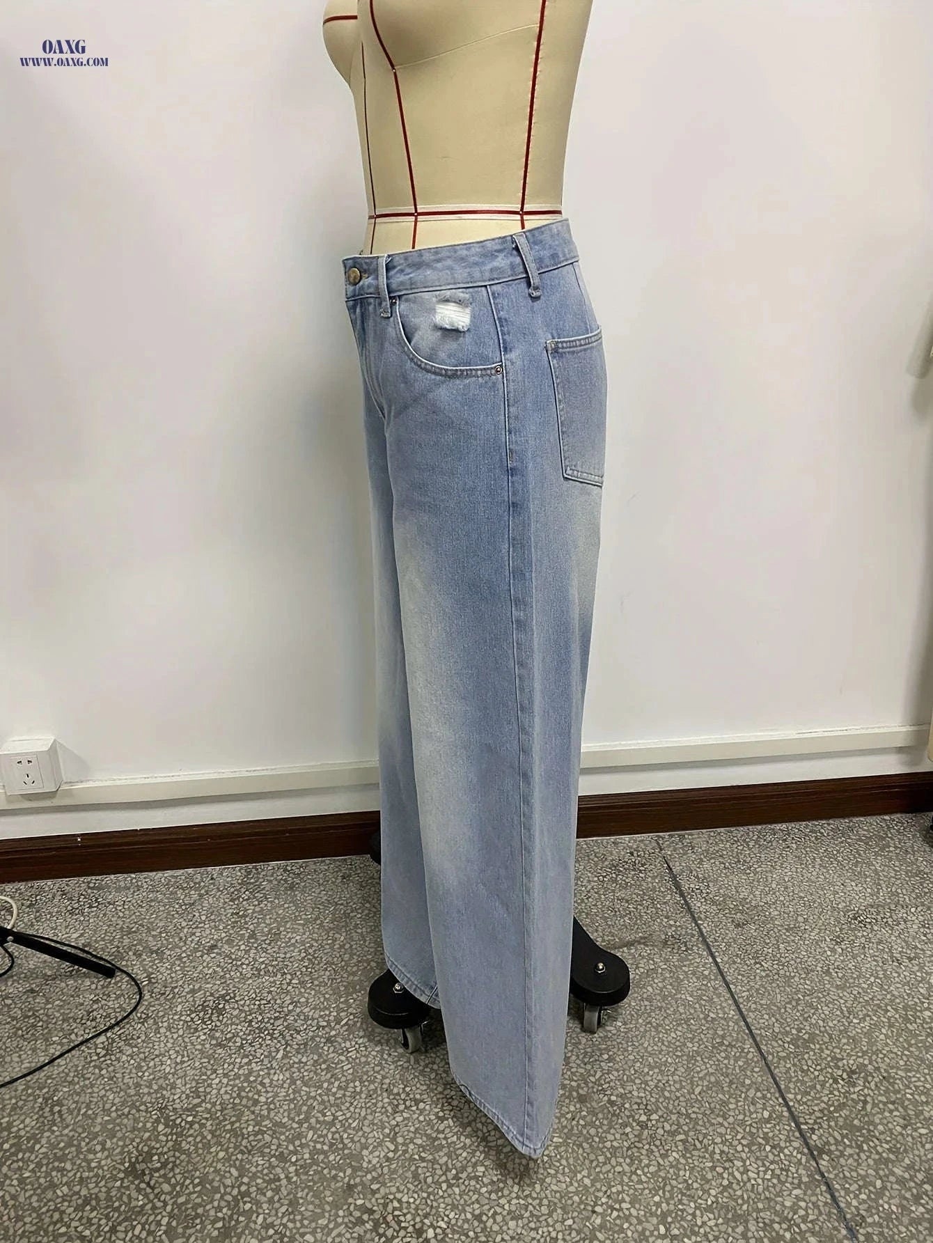 Women's Water-Washed Blue Wide-Leg Jeans - Distressed Casual Style   OAXG 