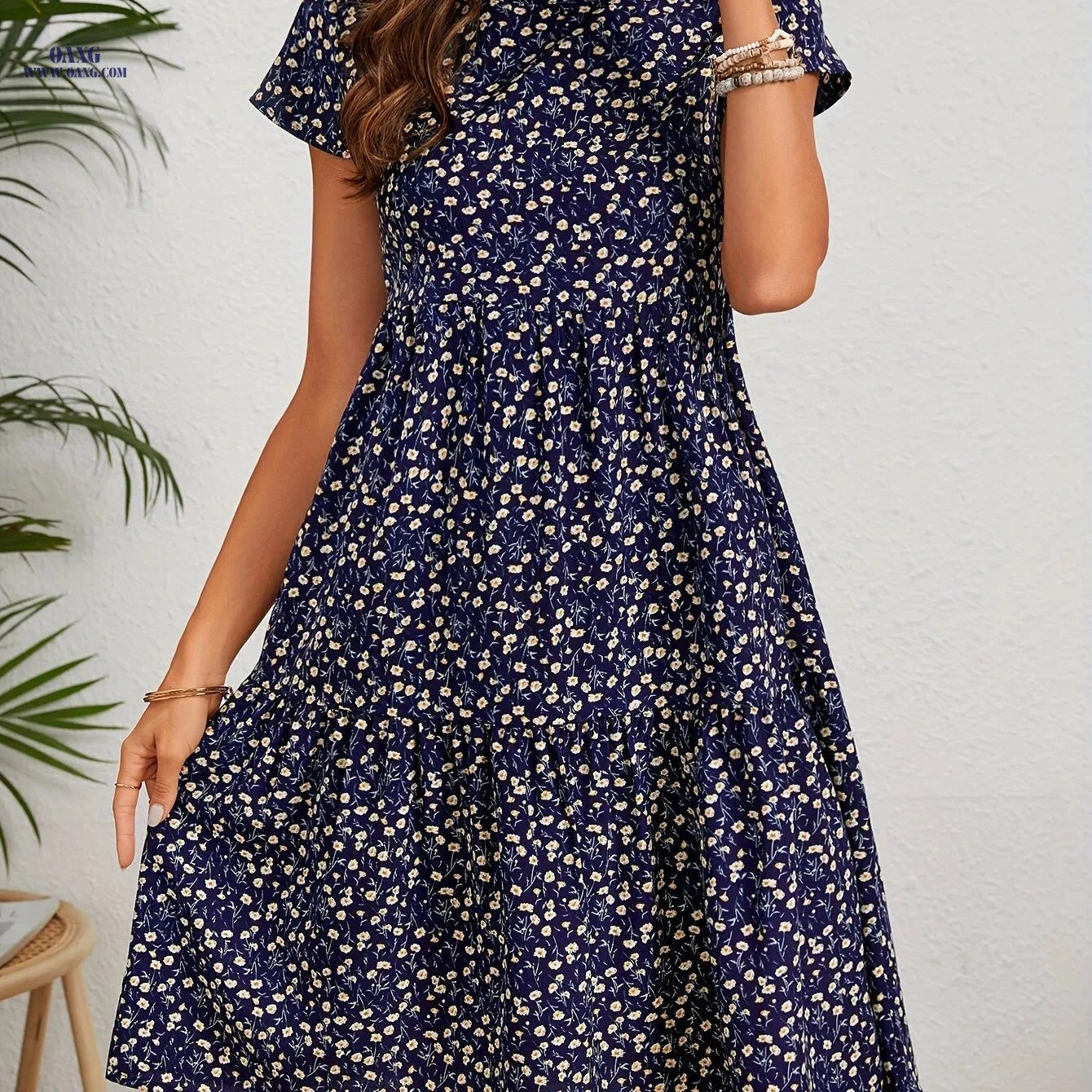 Women's Wavy Floral Dress - Knee High, Elegant Spring/Summer Style   OAXG 