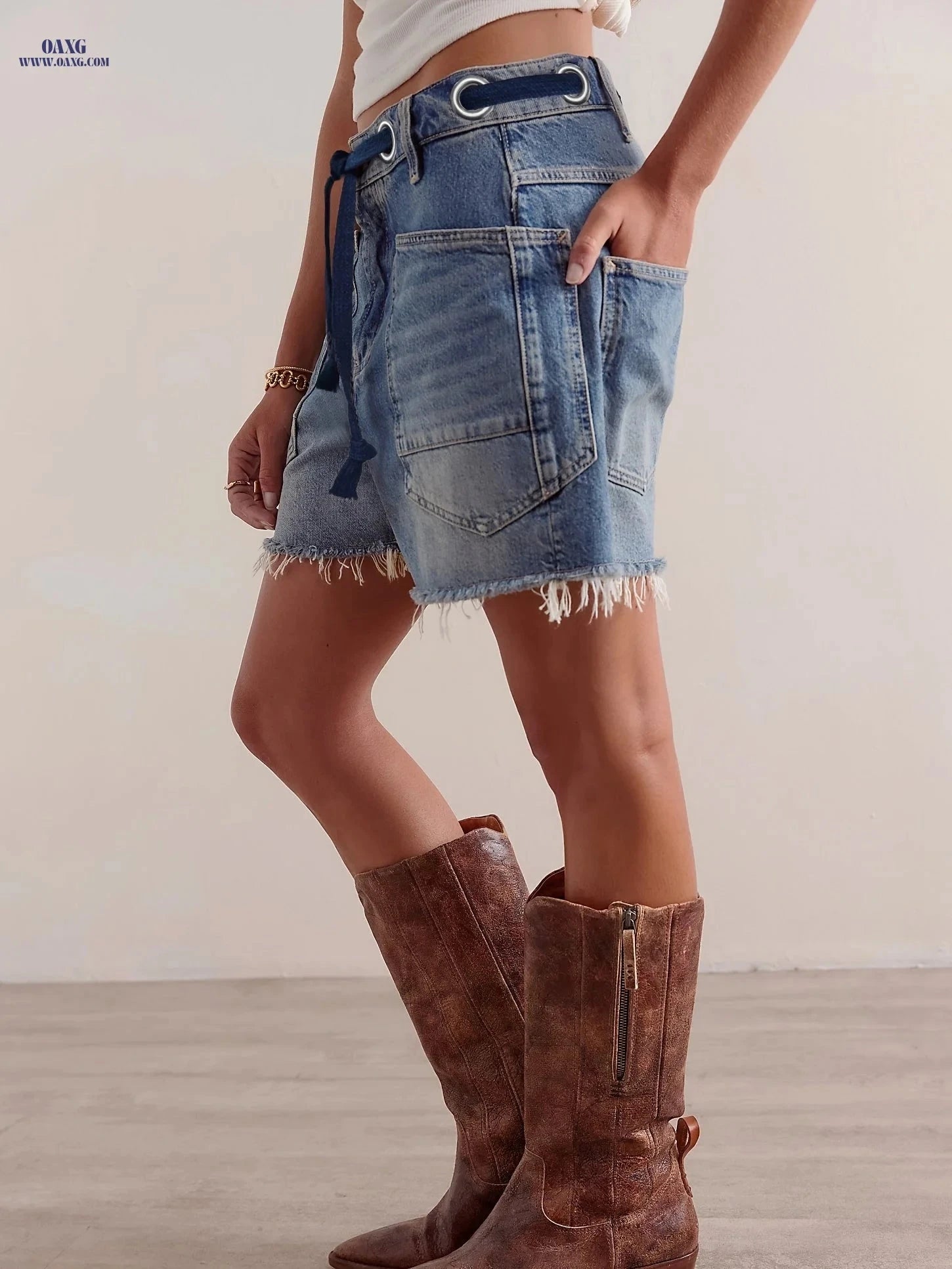 Women's Wide-Leg Denim Shorts - Elastic Drawstring, Light Blue Wash   OAXG 