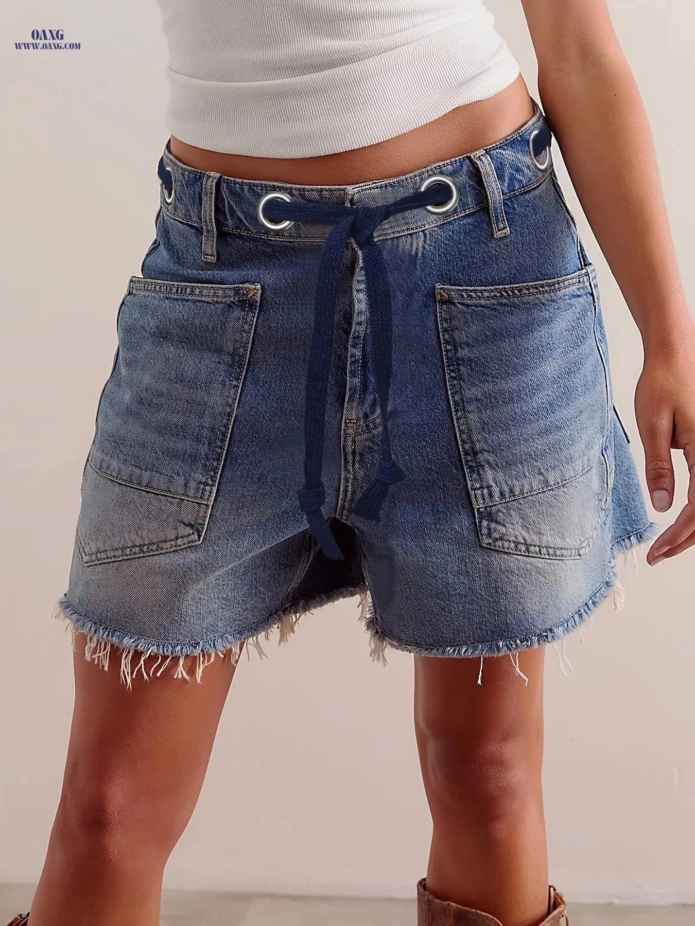 Women's Wide-Leg Denim Shorts - Elastic Drawstring, Light Blue Wash   OAXG 