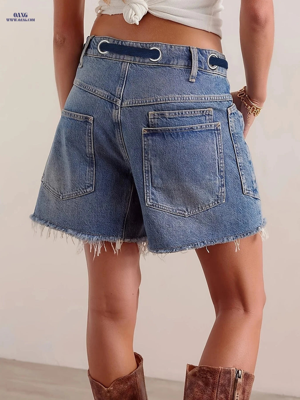 Women's Wide-Leg Denim Shorts - Elastic Drawstring, Light Blue Wash   OAXG 