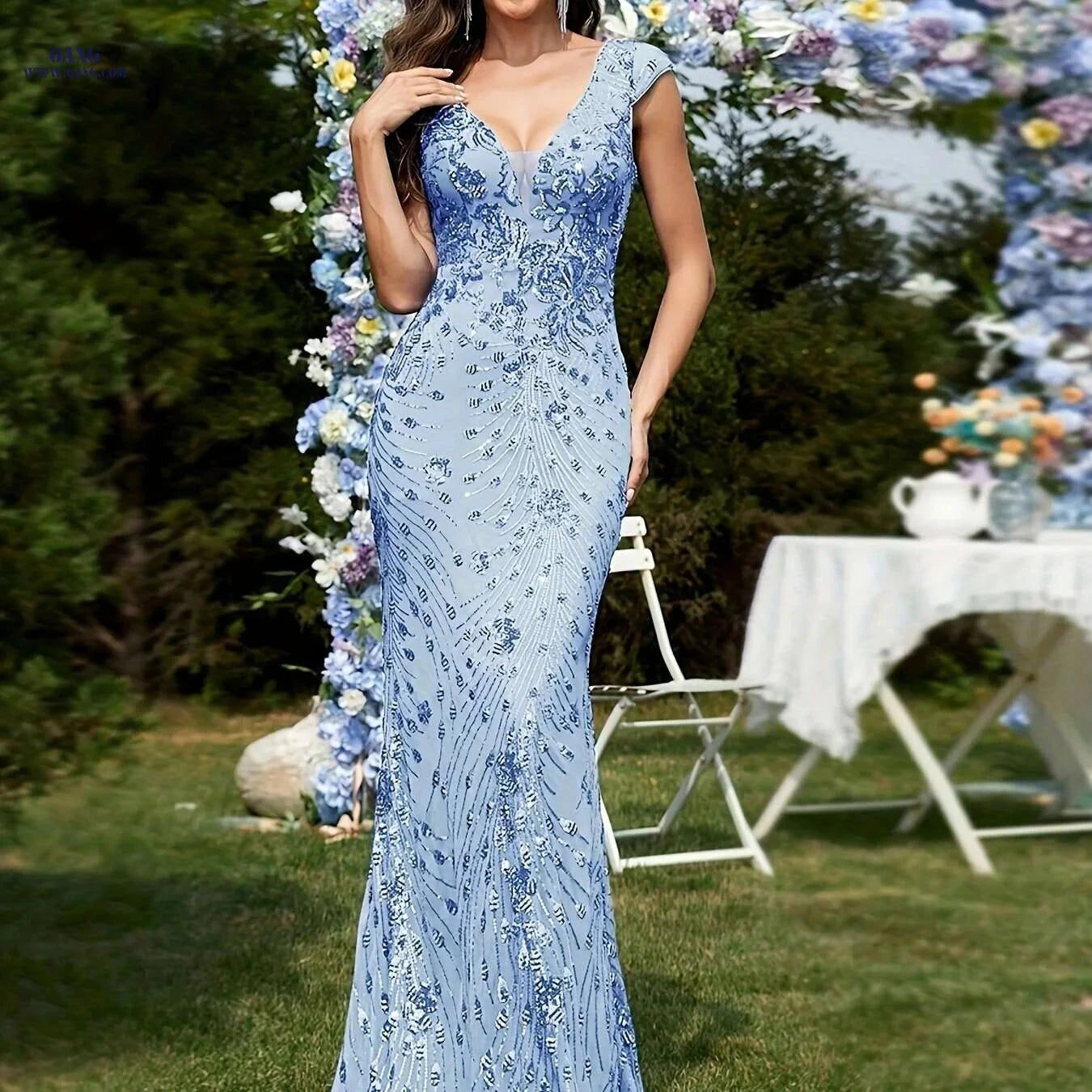 XUIBOL Sleeveless V-Neck Sequined Party Dress - Elegant Fishtail Style   OAXG 