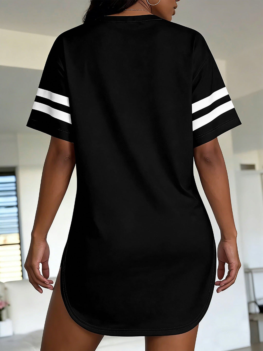 Y2K Streetwear Striped Color Block Drop Shoulder Side Slit Tee   OAXG Black / S