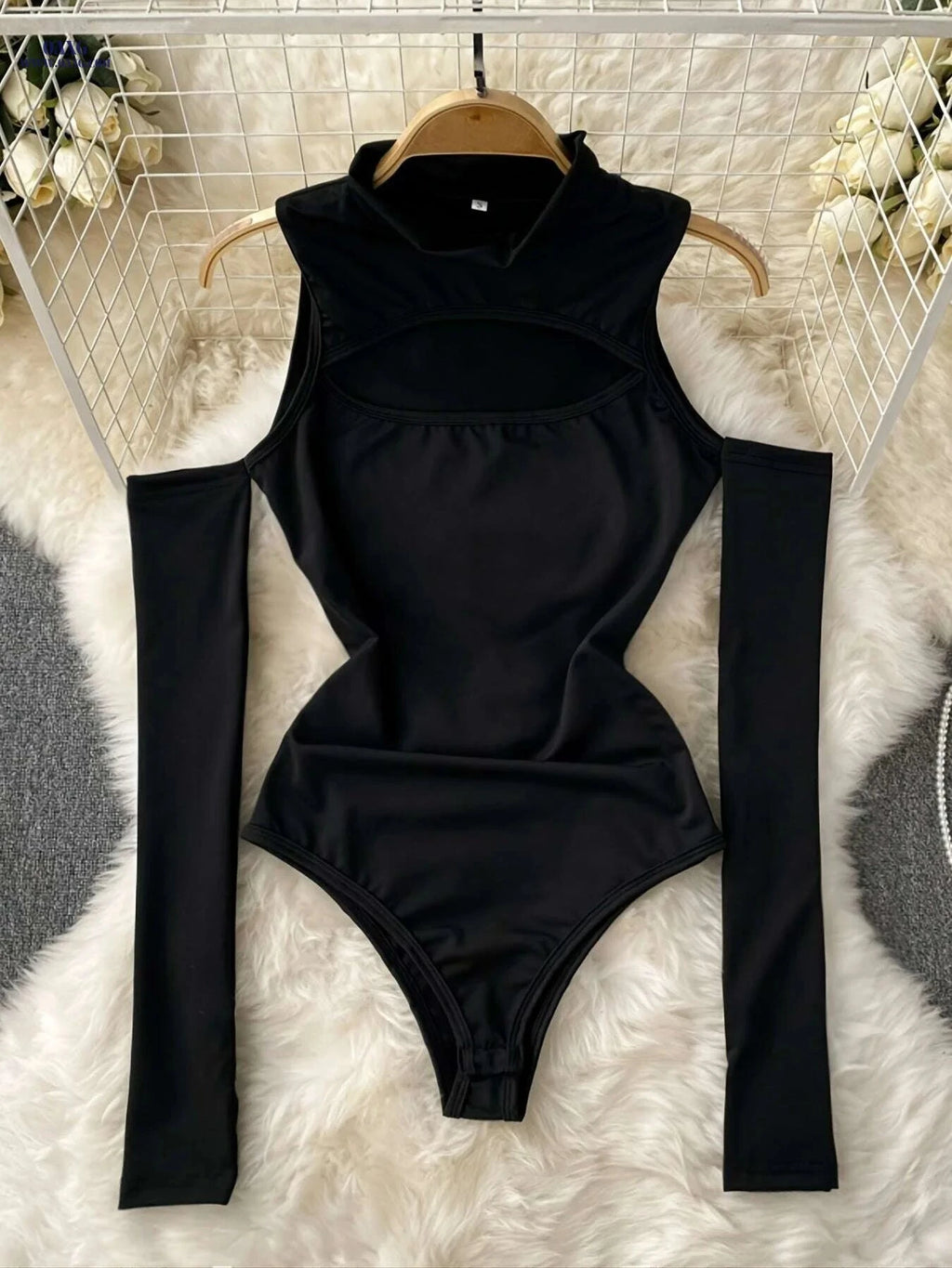 YOUNG High Neck Cut-Out Bodysuit - Lightweight Knitwear for Spring/Fall   OAXG 